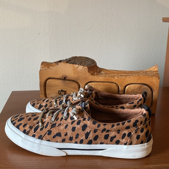 Sperry Pier Wave Leopard Print Boat Shoes - Picture 2 of 9